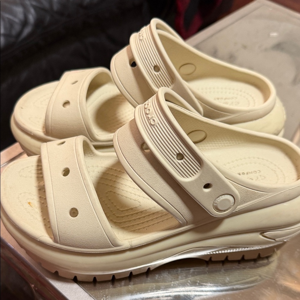 CROCS Women's Cream Platform Clog Sandals
